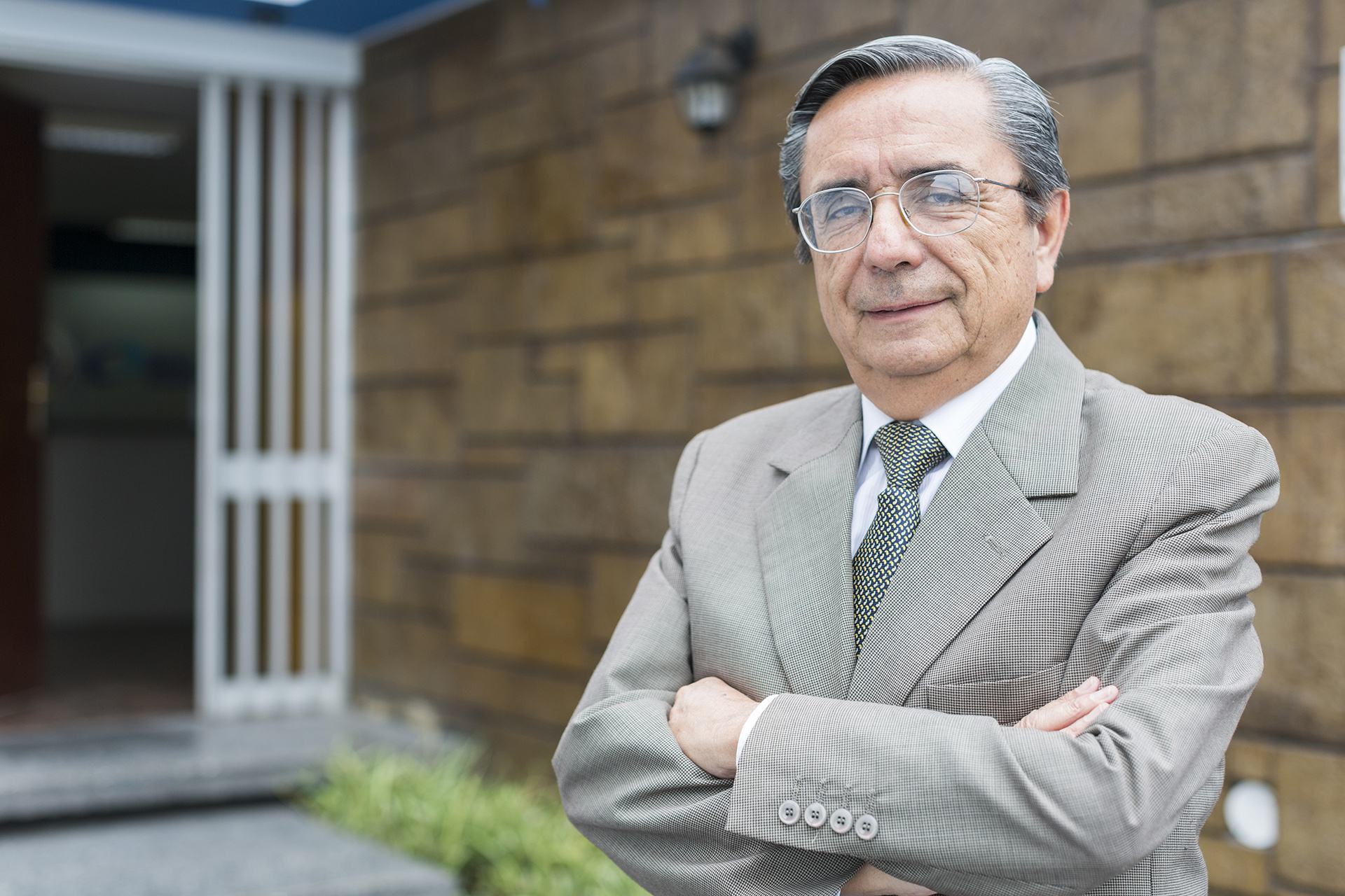 César Guzmán-Barrón
