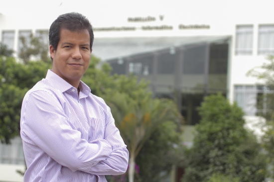 ENTREVISTA ROBERTO LAVARELLO
